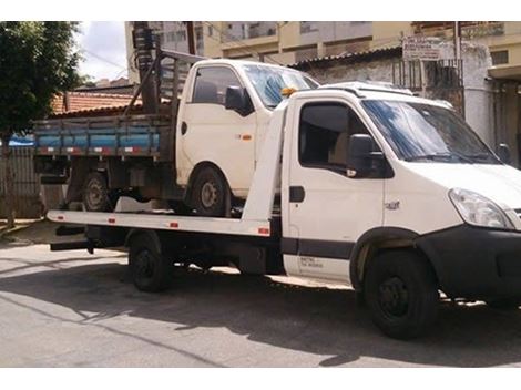 Remoção de Caminhão na Avenida Presidente Kennedy